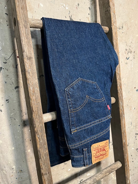 Dark Wash Levi's 517 1980s - image 3