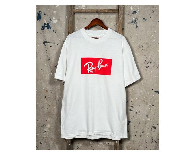 Ray Ban Sunglasses 1990s t-shirt