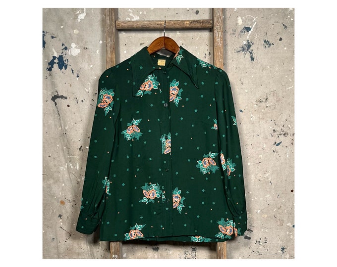1960s Rayon print Blouse