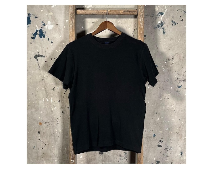Gap Black Tee Knit