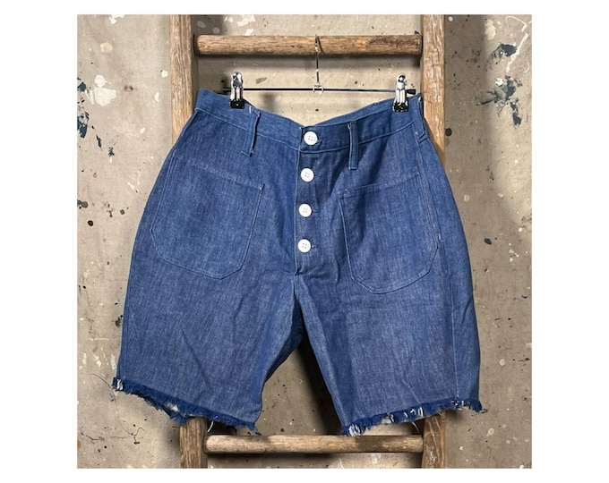 1960s Wrangler Cut off Jean shorts 32 waist
