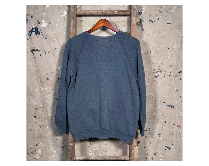 Faded Blue 1960s Raglan Sweatshirt Gusset