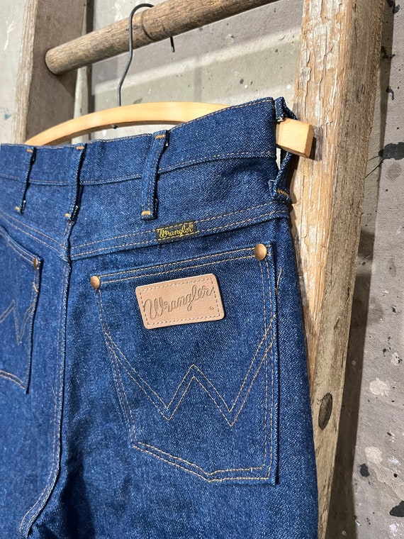 Dark Wash '70s Wrangler Jeans Straight fit - image 9