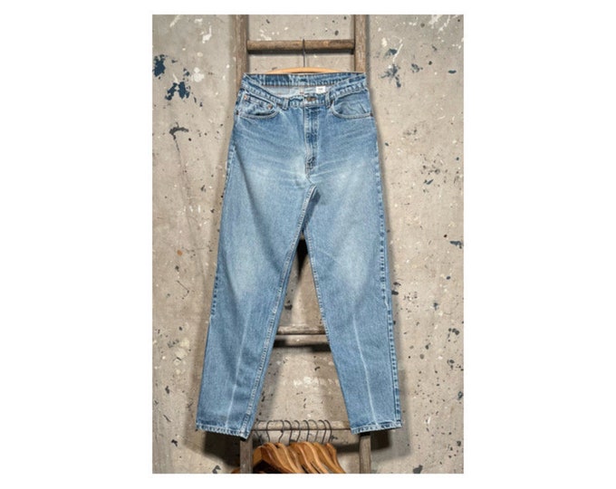 Levi's 550 Jeans 32 Waist 1990s