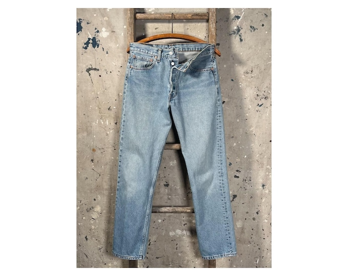 1980s Levi's 501 Jeans Made in USA 28 waist
