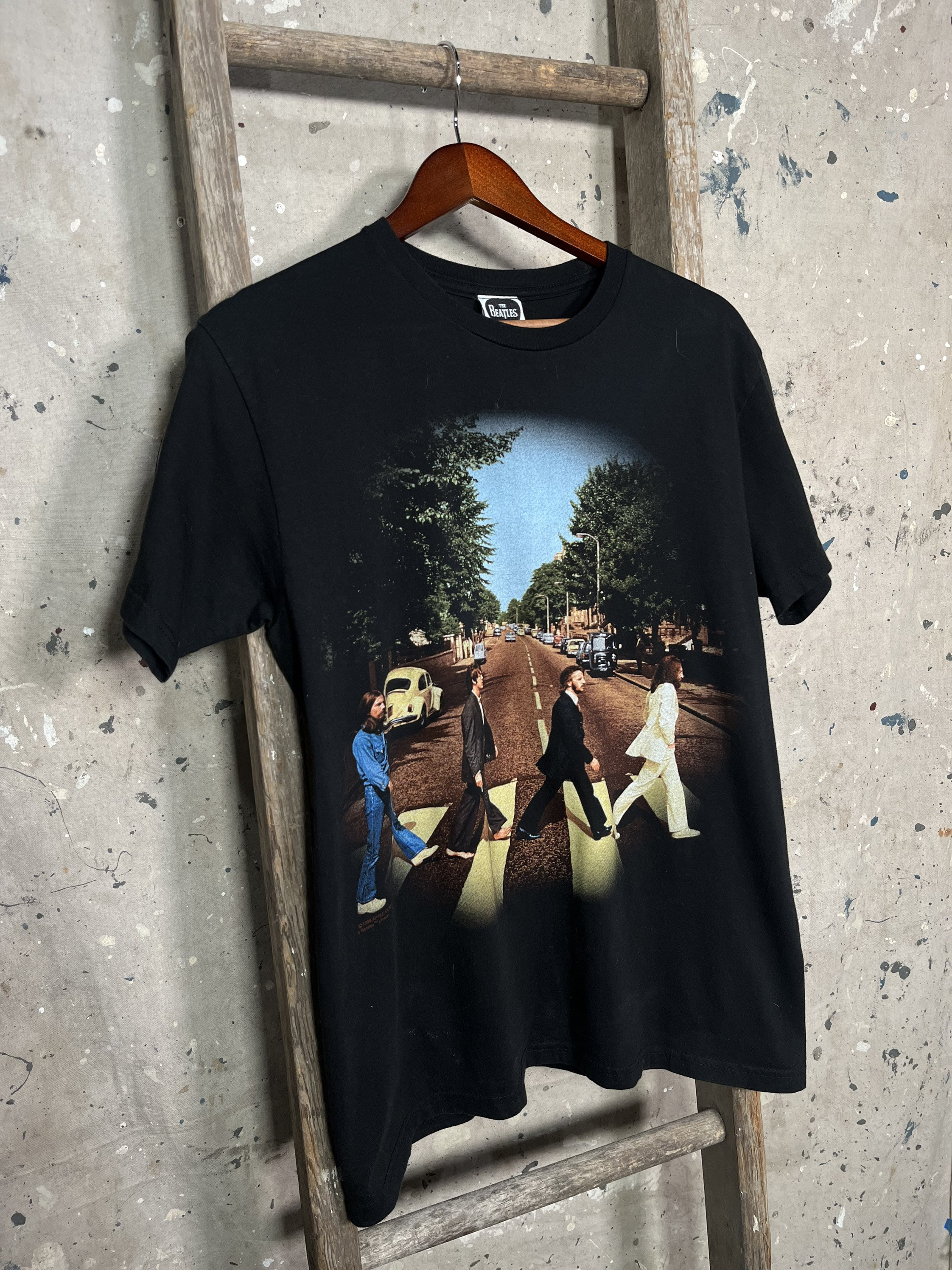 T-shirt - Beatles Road Abbey Etsy
