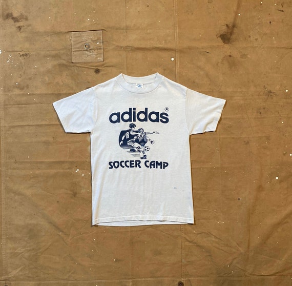 80年代アディダスレインボートレフォイルTシャツ両面 - Etsy 日本 80年代アディダスレインボートレフォイルTシャツ両面 - Etsy 日本