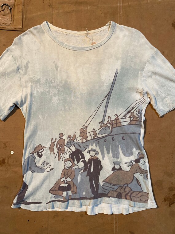 1960s Art T-shirt Ship Scene - image 7