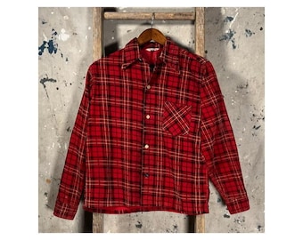 Faded Red 1950s Printed Cordurory Loop Collar