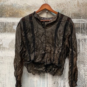 Early Antique Blouse image 3