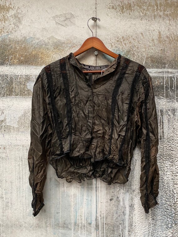 Early Antique Blouse - image 3