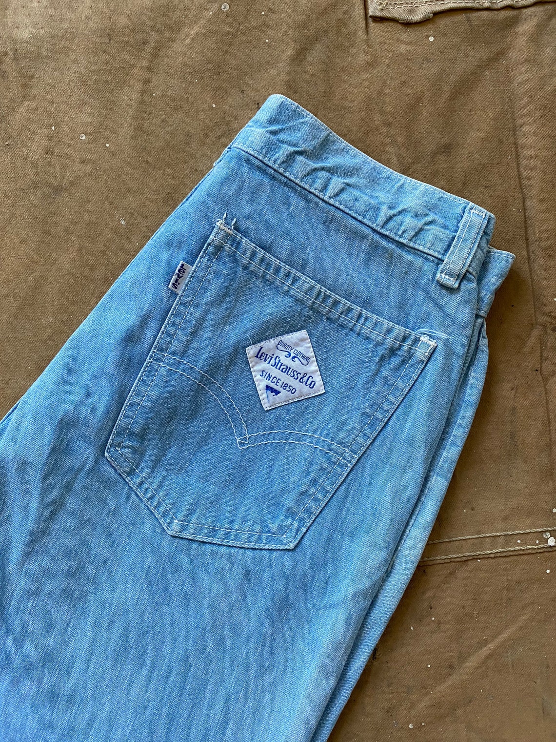 28 waist Levi's White label Jeans | Etsy