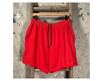 Faded Red '90s NIKE Shorts USA
