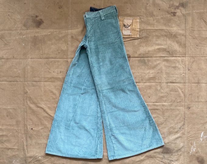 70s Bell Bottoms 28 Waist Wide Corduroy