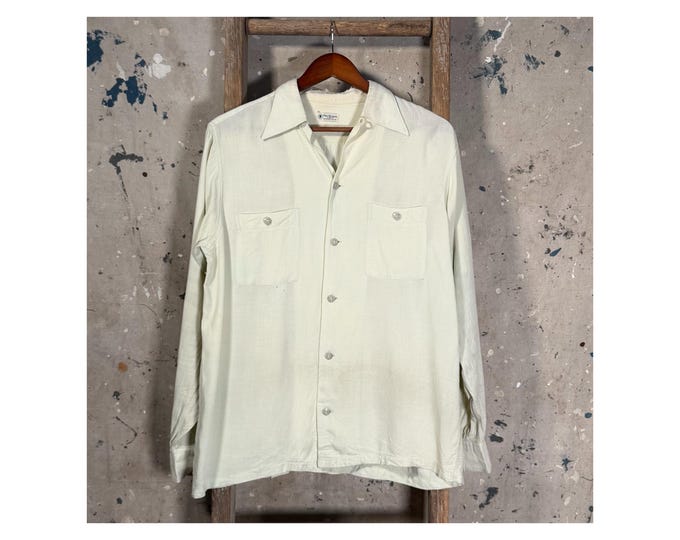 Van Heuesen 1950s Rayon Loop Collar Shirt