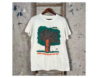 Africa 90's Graphic T-Shirt Distressed