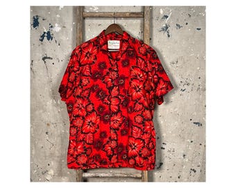 Waikiki Wear 1960s Hawaiian Shirt Red Hibiscus