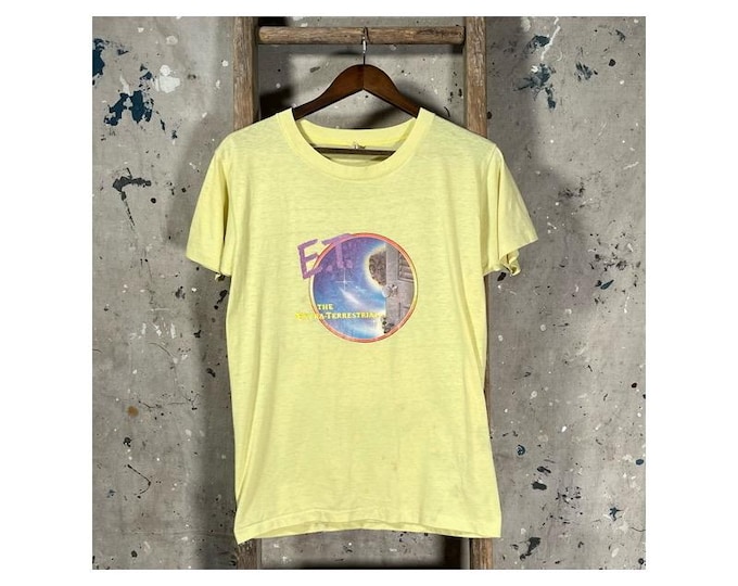 1982 E.T. Movie T-Shirt
