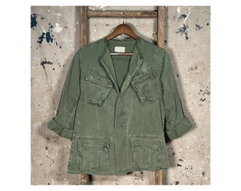 Unique 60's Slant Pocket Poplin Rip Stop Jacket