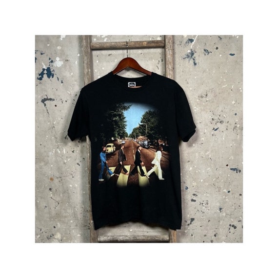 Beatles Abbey Road T-shirt - Etsy Beatles Abbey Road T-shirt - Etsy