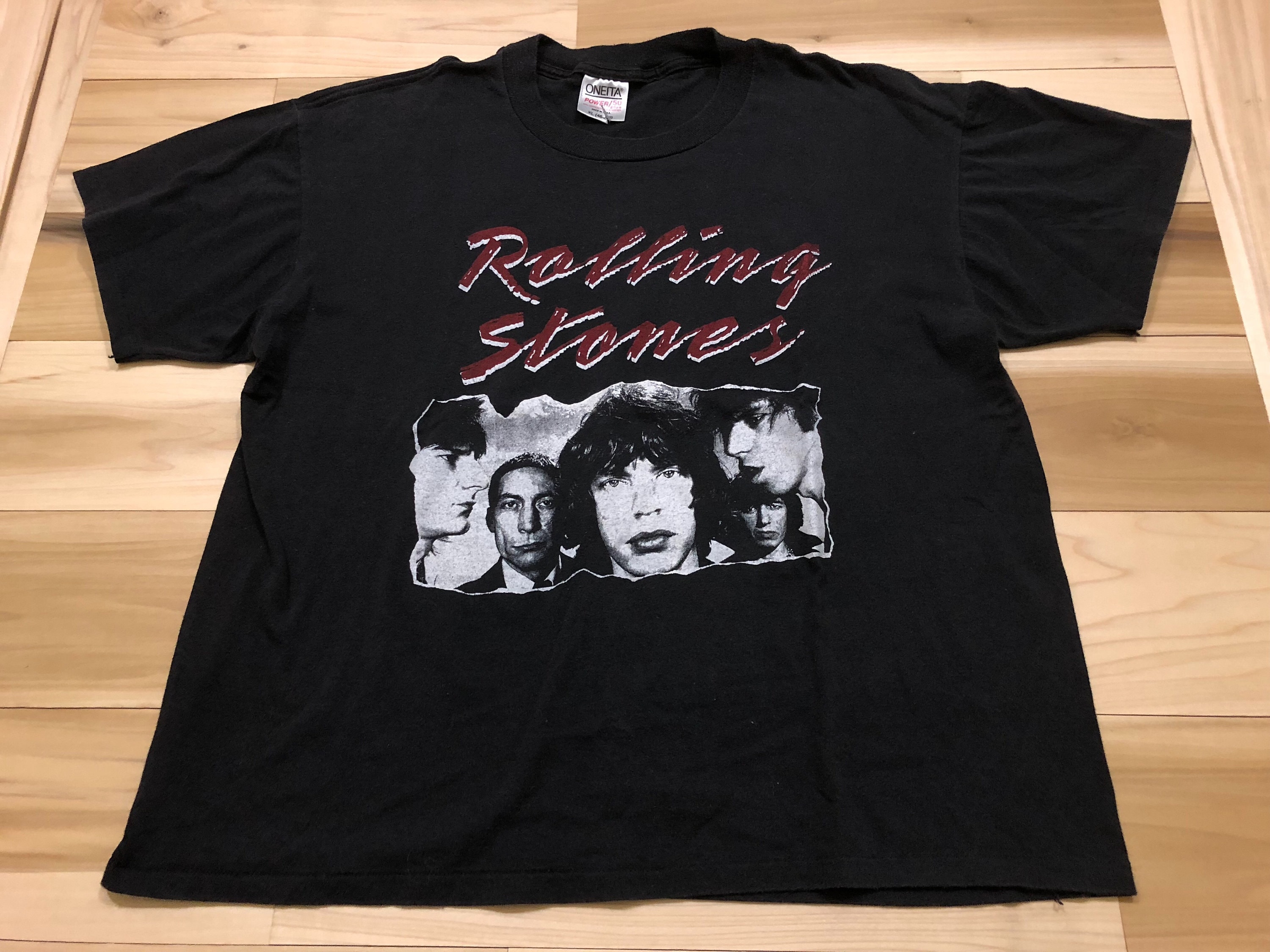 boys rolling stones tshirt