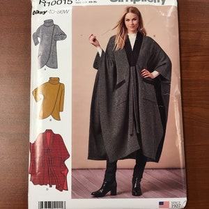 Sewing pattern for Poncho and knit pullover Simplicity image 1