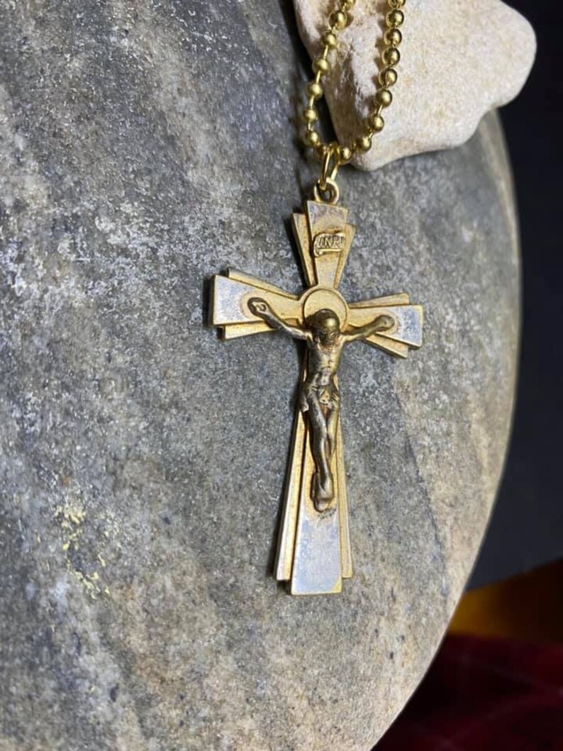 Pre-owned two inches long Lovely Vintage Gold Plated Crucifix on Gold plated ball chain.
