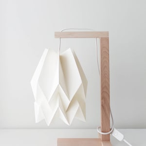 Lampada origami / Lampada da tavolo semplice bianco polare con struttura in legno