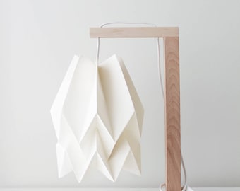 Origami Lamp | Table Lamp Plain Polar White with Wooden Structure