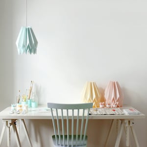 Lampada origami / Lampada fredda / Blu menta semplice