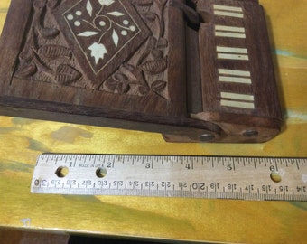 Unique carved piano gift box