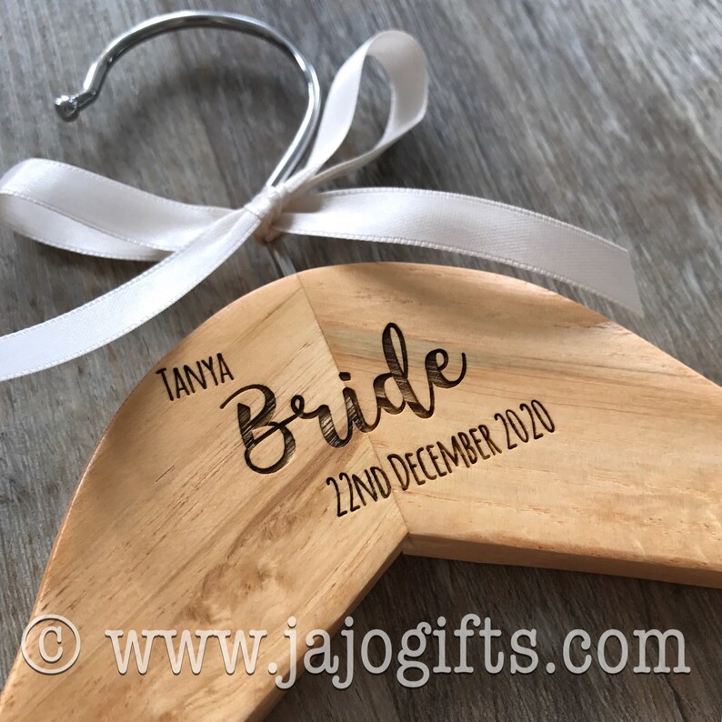 Personalised engraved dress coat hanger and flute set for wedding party bride maid of honour bridesmaid name and role keepsake photo prop