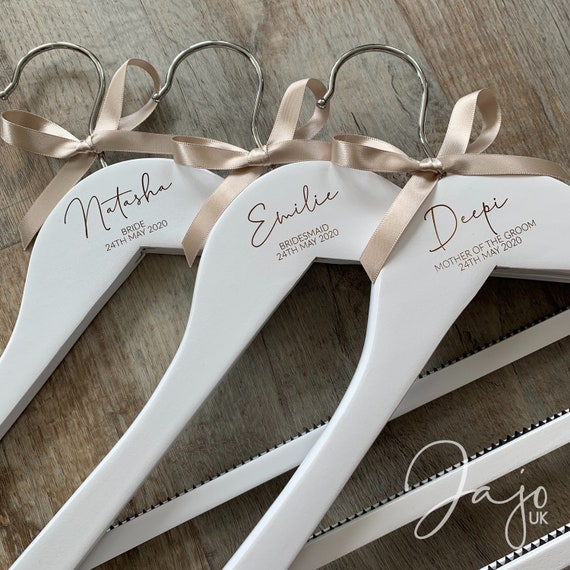 Personalized Bridesmaid Velvet Hangers Set Wedding Hangers Bridal