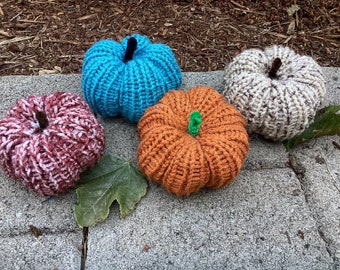 Knit Mini Pumpkin