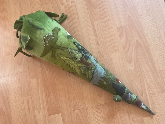 Schultüte Dinosaurier auf Wunsch mit Namen, gefilzte Hülle, Zuckertüte Jungs Schulanfang, Einschulungstüte