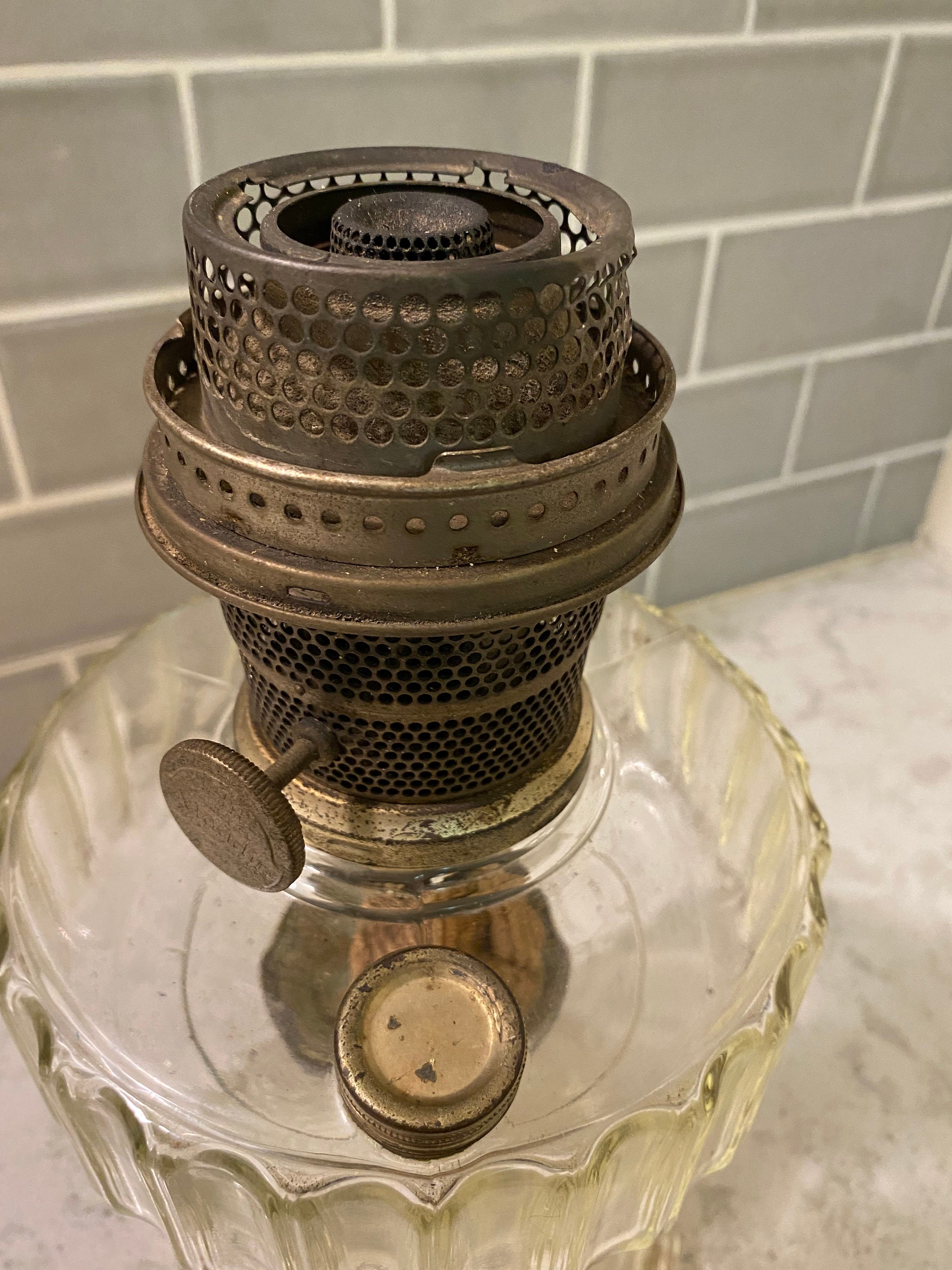 1930s Aladdin Corinthian Oil Lamp Etsy