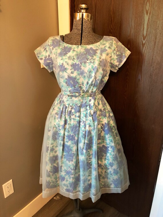 Gorgeous floral vintage 50s dress with sheer over… - image 8