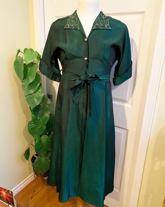 True vintage 1950s green taffeta dress L