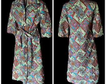 Vintage 1970s robe from Woodward’s M