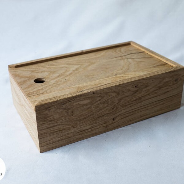 Oak box- Rustic wood- Natural product- Storage- Jewelry box- Wood boxes- Photo prints- Wedding box- Unique gift- Natural look