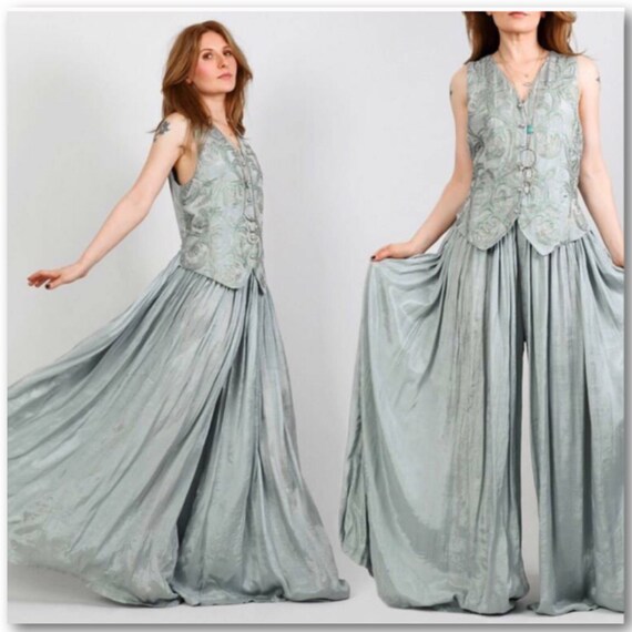 Vintage 80s - 90s Gold Embroidered Pale Dusty Teal