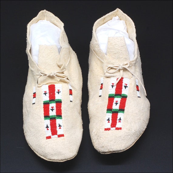 Vintage Native American Navajo Moccasins