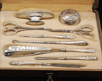 1910 Antique Foster & Bailey Sterling Silver 10 Piece Ladies Grooming Set in Original Box