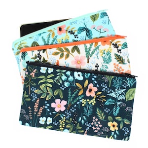 Rifle Fabric Zipper Pouch: Floral Makeup Cosmetic Bag
