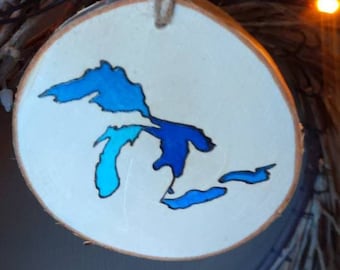 The Great Lakes outline in Color