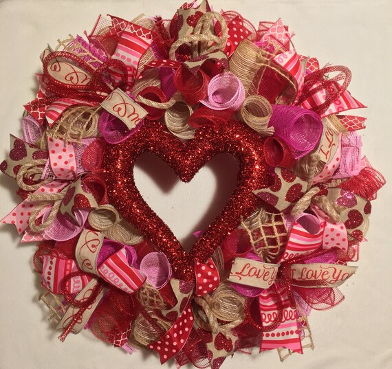 Valentine S Day Wreath Valentine S Day Burlap Wreath Heart Wreath Mesh Wreath Valentine Wreath Valentine S Wreaths Wreath Wreaths
