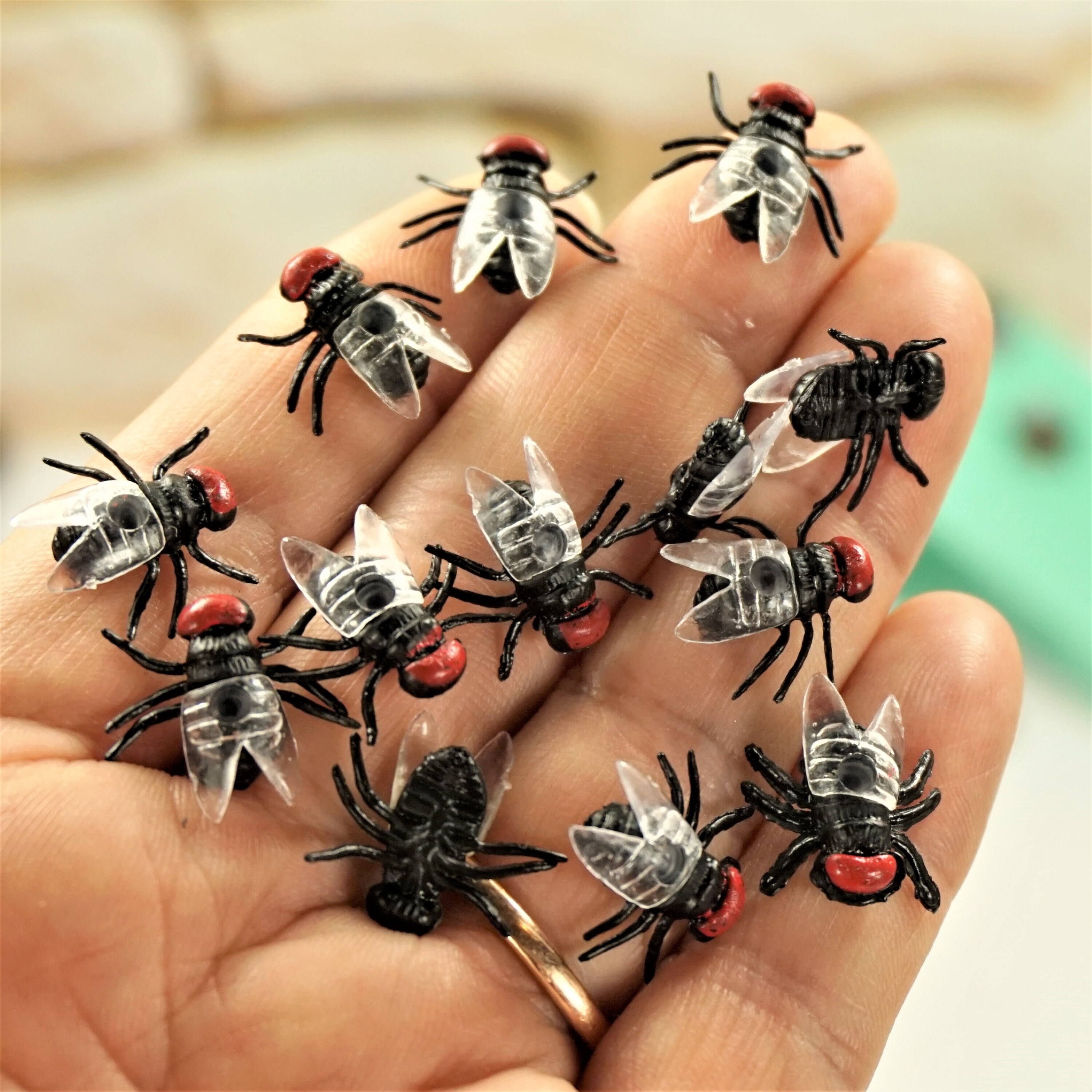 Lifelike Black Flies, Halloween Party Decor, Craft Insects (30 Pcs 