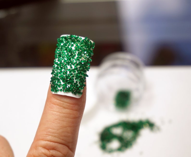 Emerald green nail crystals.