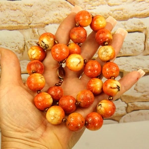 Apple coral deals necklace