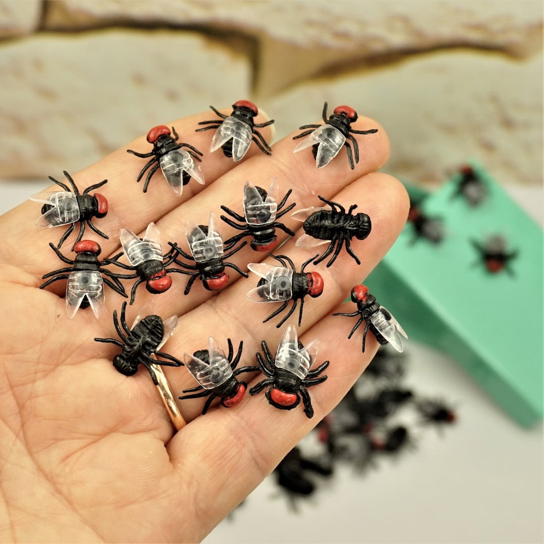 LIFELIKE FLIES 30 HALLOWEEN Black Flies Diy Insects for - Etsy